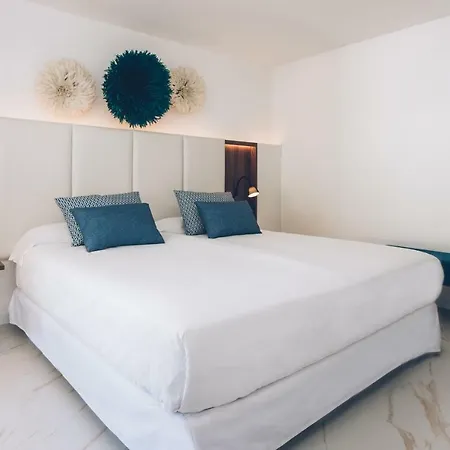 Iberostar Selection Village Hotell 5*